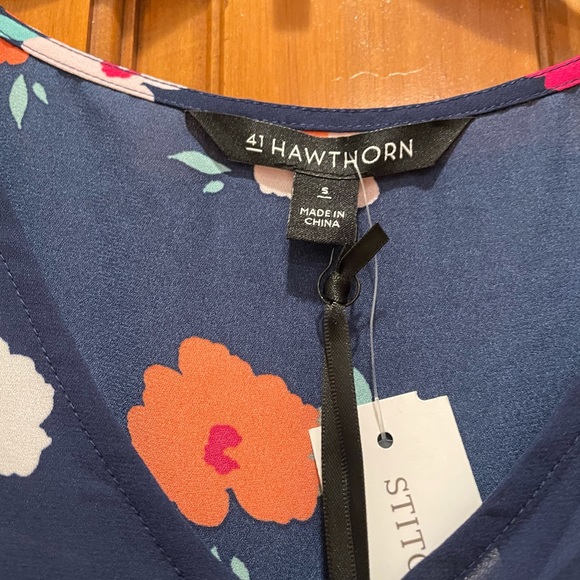 41 Hawthorn Megan Ruffle Sleeve Blouse - Picture 2 of 4